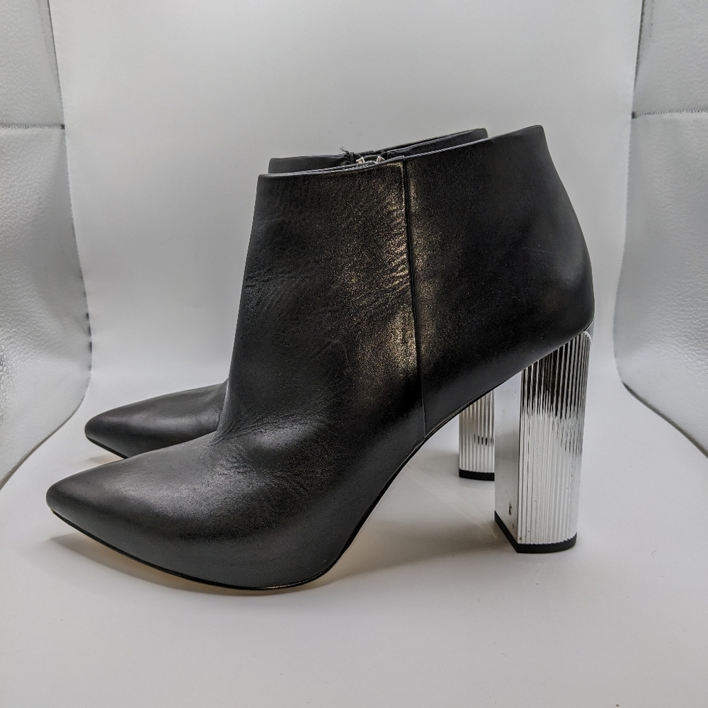 Michael Kors Paloma Metallic Heel Black Leather Ankle Booties SIZE 9.5 - Picture 2 of 4